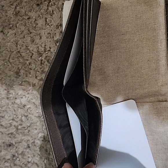 Mens Gucci Wallet - Picture 9 of 10